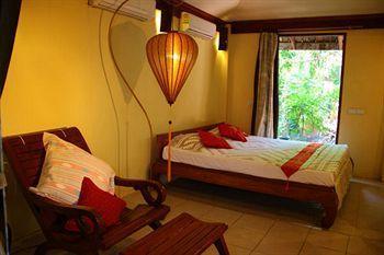 Ban Sabai Big Buddha Retreat & 3* Strand Bang Rak